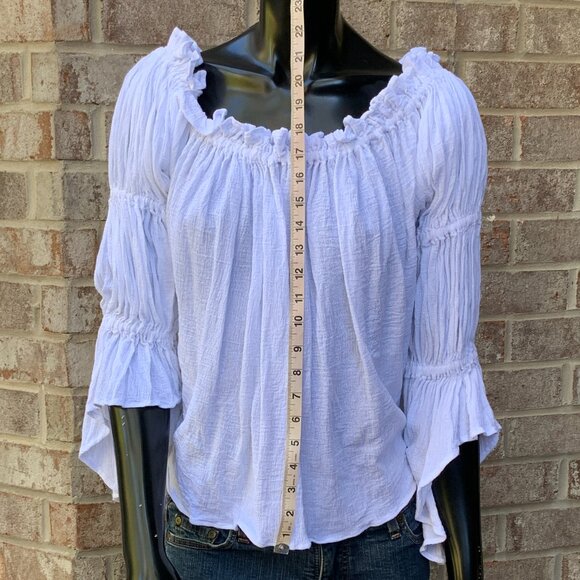 Crinkle Gauze Renaissance Pull Over Blouse with Flounced Sleeves - Picture 11 of 12